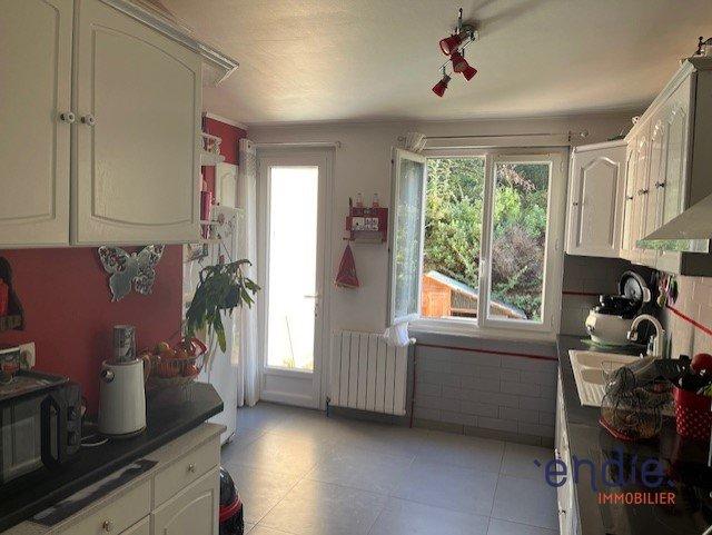 Maison - 146 m² - 6 pièces