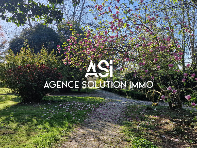 Maison - 339 m² - 8 pièces