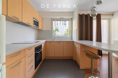 Appartement - 75 m² - 3 pièces