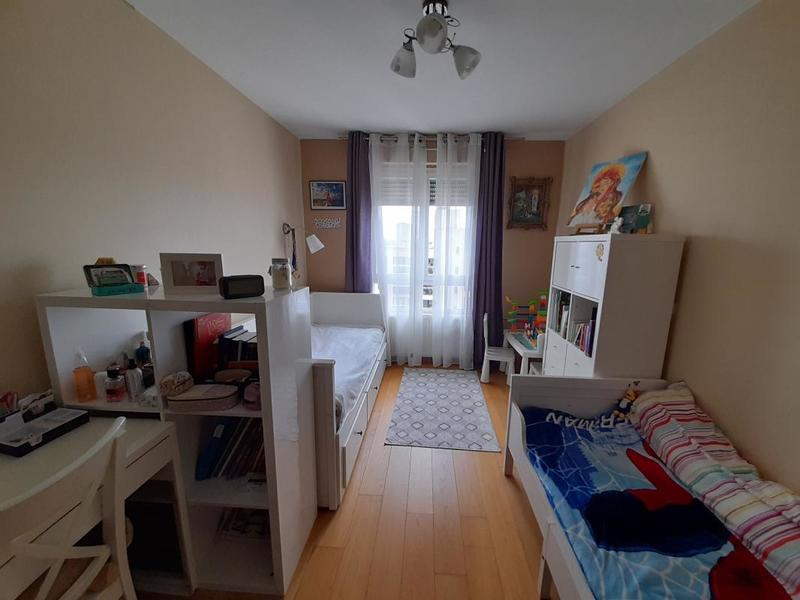 Appartement - 82 m² - 4 pièces