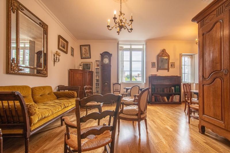 Appartement - 75 m² - 3 pièces