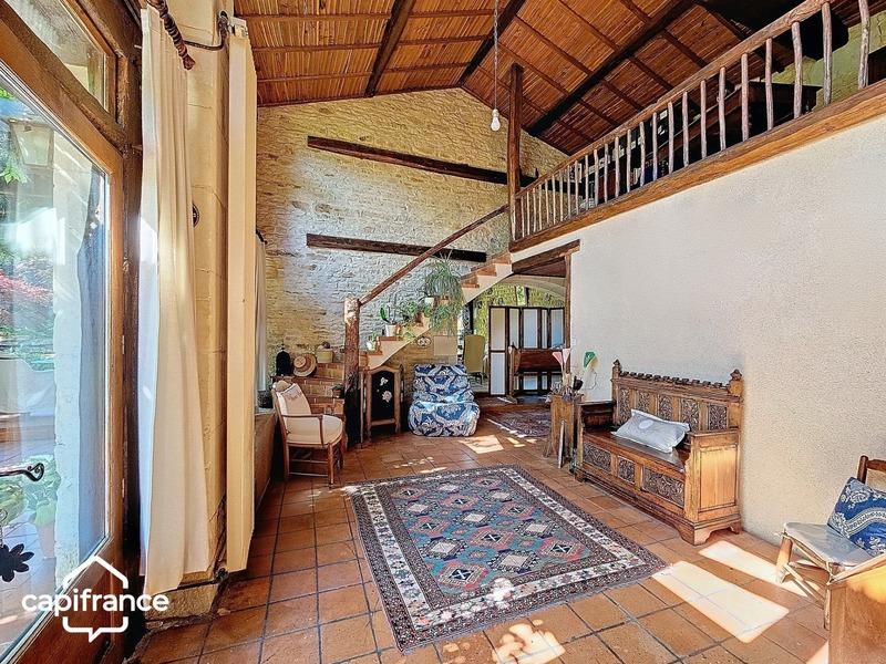 Maison - 182 m² - 6 pièces