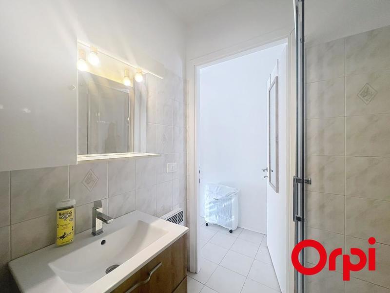 Studio - 17 m² - 1 pièce