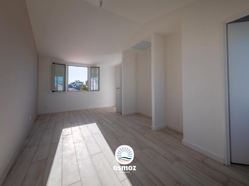 Maison traditionnelle - 102 m² - 4 pièces