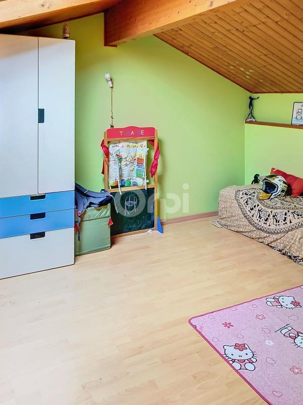 Appartement - 99 m² - 4 pièces