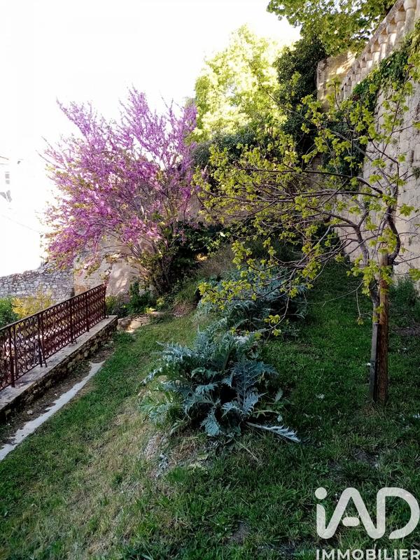 Maison - 322 m² - 9 pièces