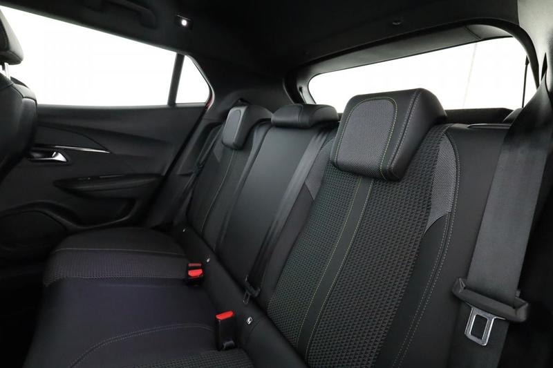 Peugeot 2008 1.2 PureTech Gt Line Eat8 131 ch