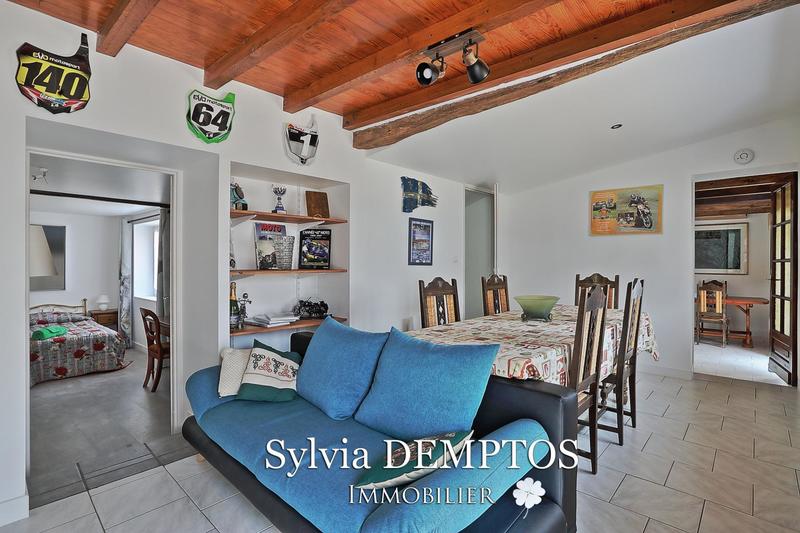 Maison - 350 m² - 10 pièces