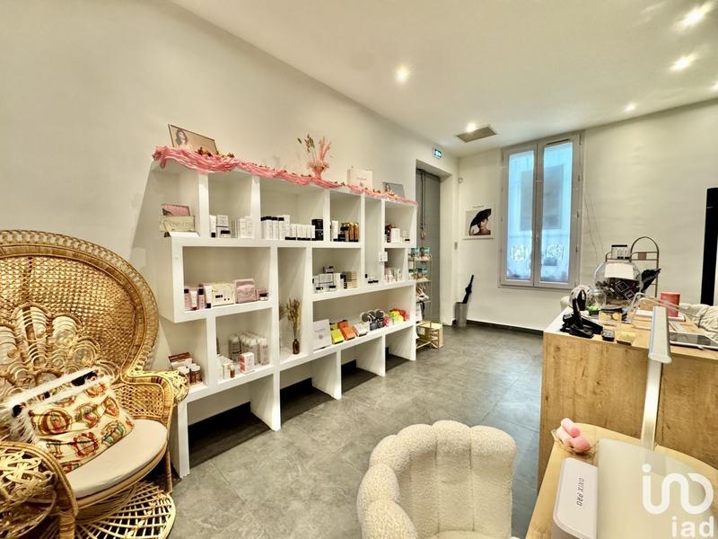 Local commercial - 221 m²