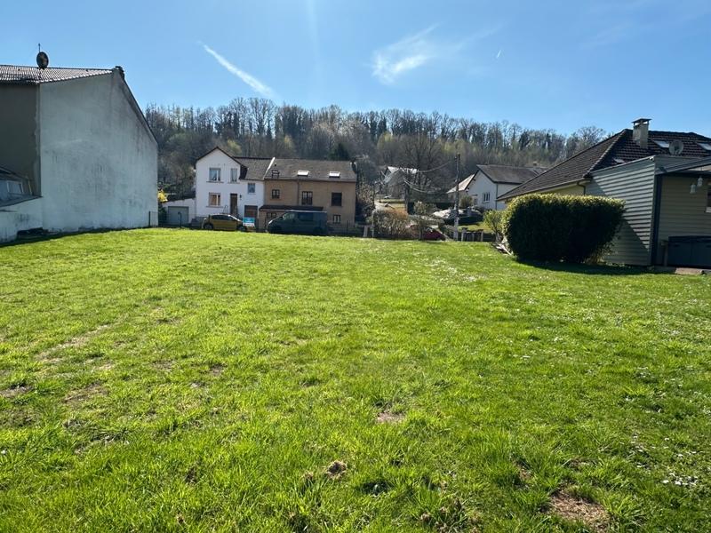 Terrain constructible - 742 m²