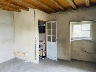 Maison - 150 m² - 1 pièce