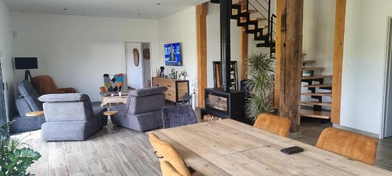 Maison - 150 m² - 6 pièces