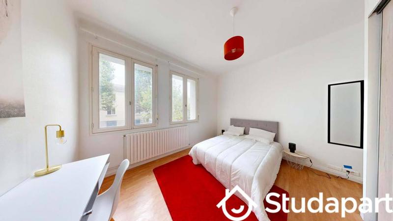 Chambre - 11 m² - 1 pièce