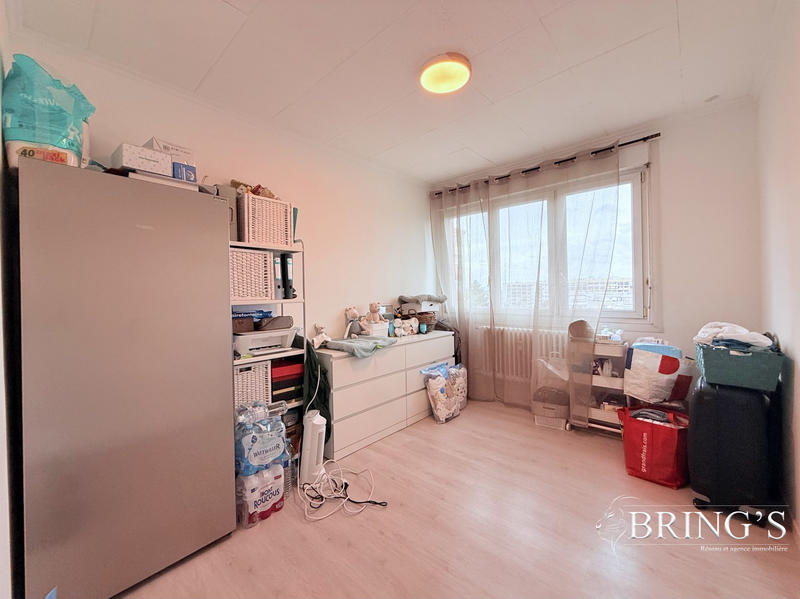 Appartement - 82 m² - 5 pièces