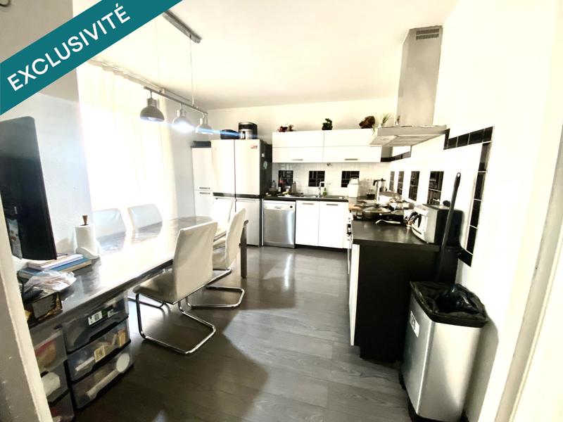 Maison - 90 m² - 5 pièces