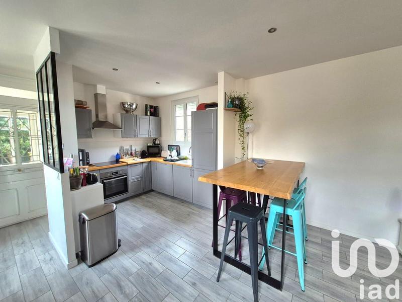 Maison - 90 m² - 5 pièces