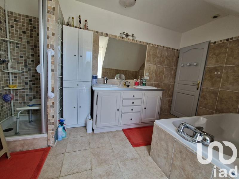 Maison - 175 m² - 8 pièces