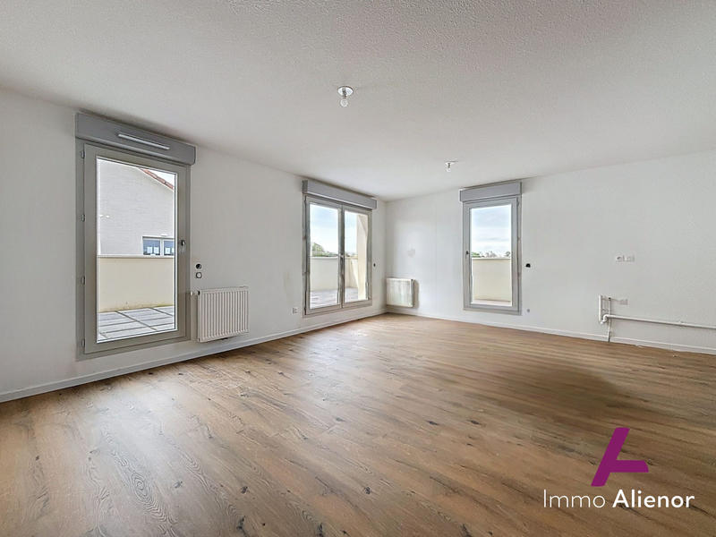Appartement - 94 m² - 5 pièces