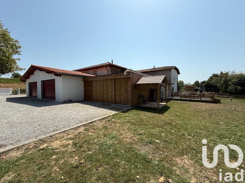 Maison de village - 385 m² - 14 pièces