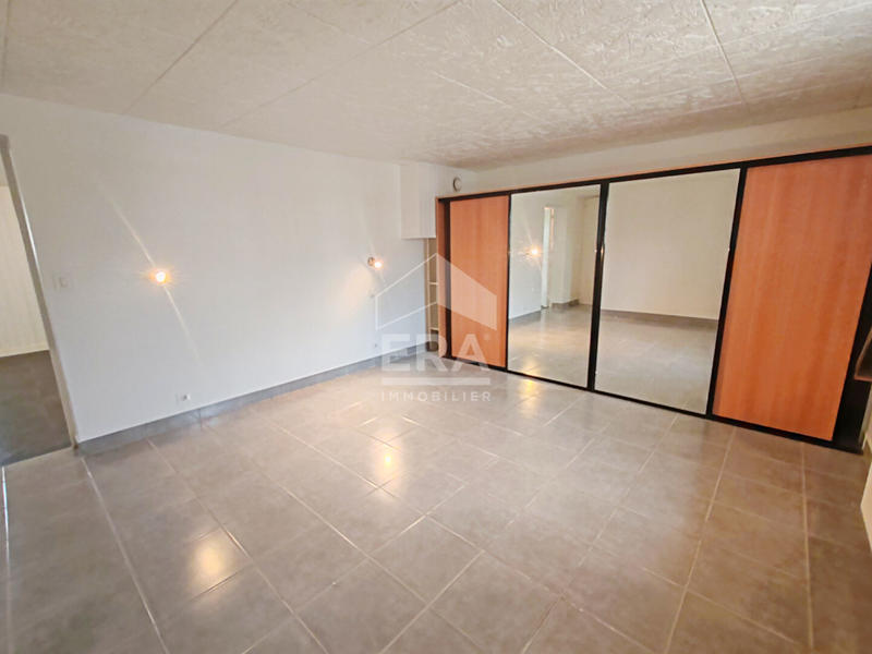 Maison - 196 m² - 7 pièces