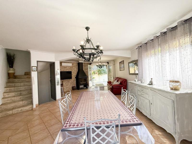 Maison - 120 m² - 5 pièces