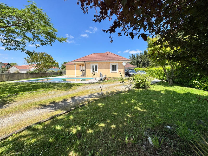 Maison - 140 m² - 5 pièces