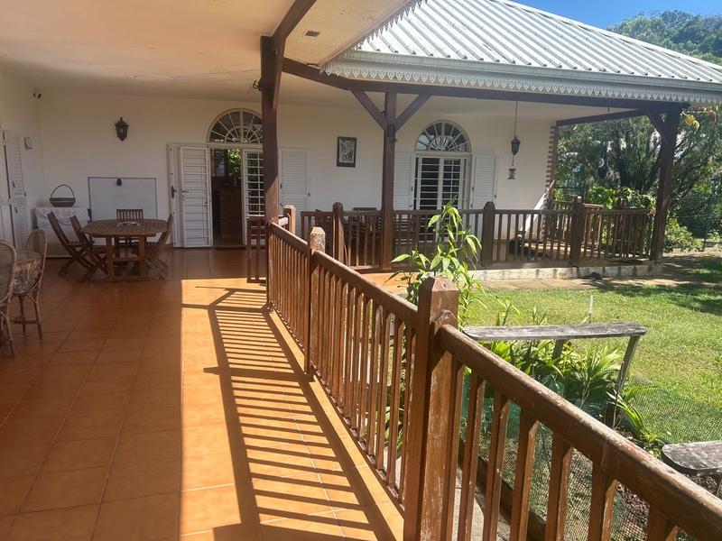 Maison - 171 m² - 6 pièces