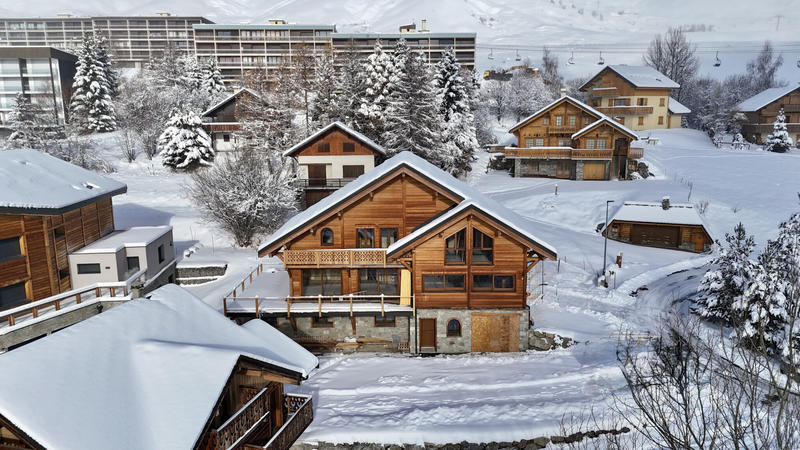 Châlet - 306 m² - 9 pièces