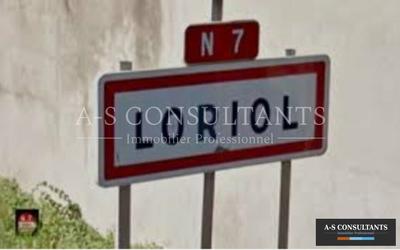 Entrepôt - 3 823 m²