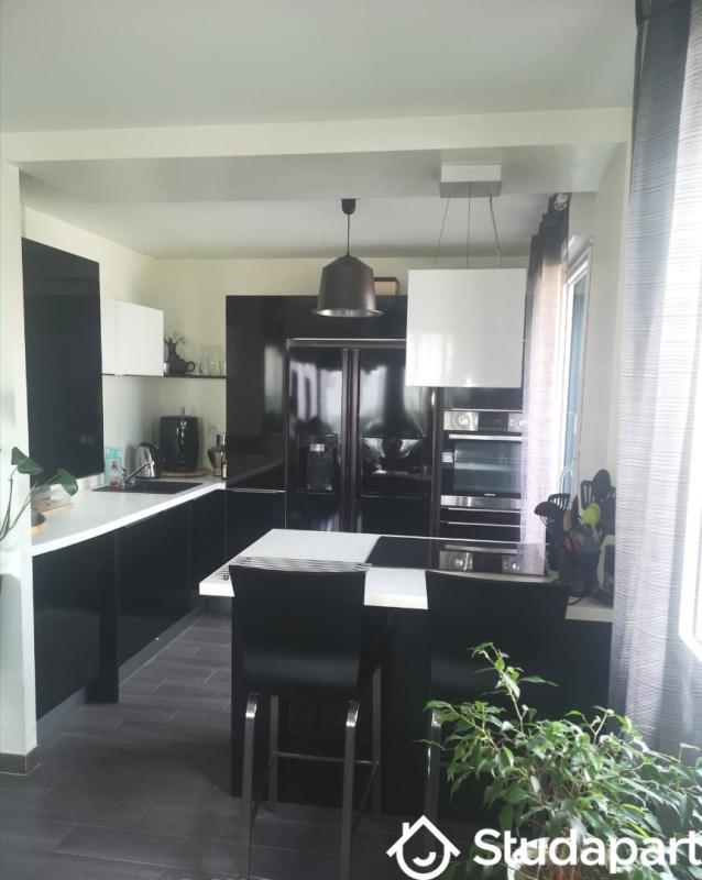 Chambre - 11 m² - 1 pièce