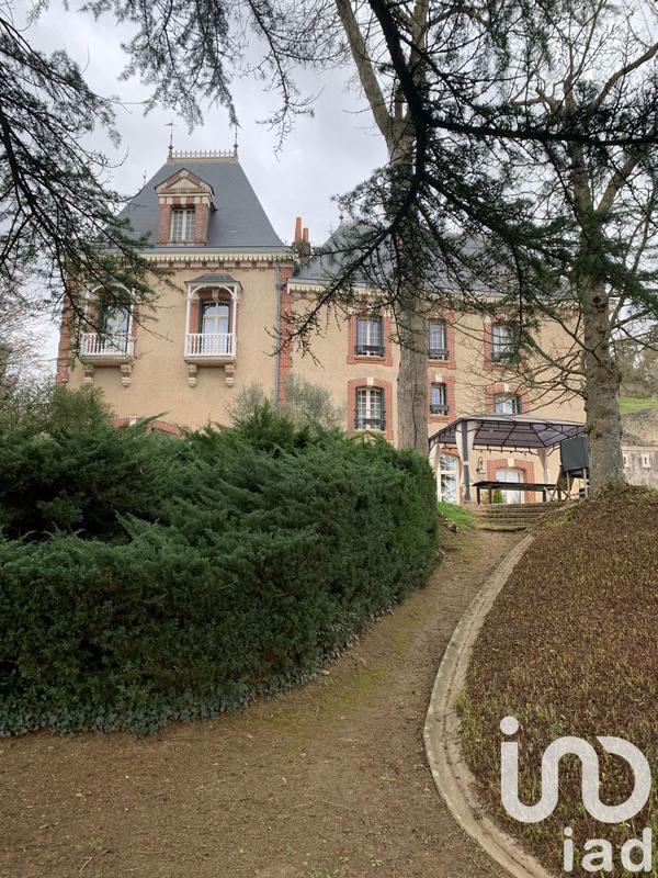 Maison - 500 m² - 13 pièces