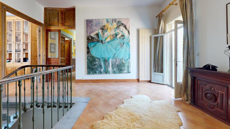 Maison - 235 m² - 5 pièces