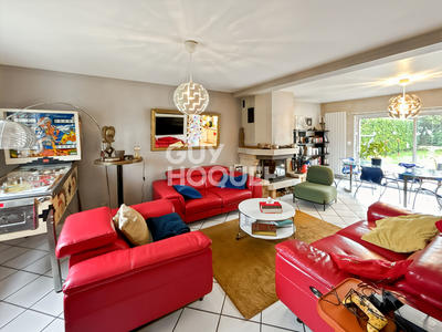 Maison - 110 m² - 6 pièces