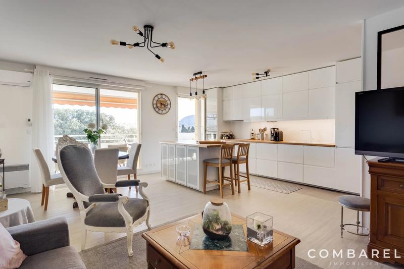 Appartement - 72 m² - 3 pièces