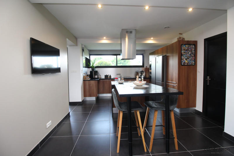 Maison - 173 m² - 7 pièces