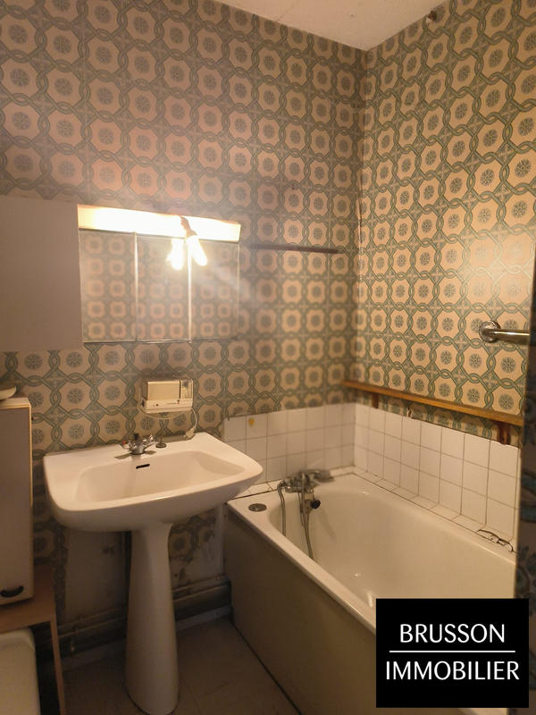 Maison - 90 m² - 5 pièces