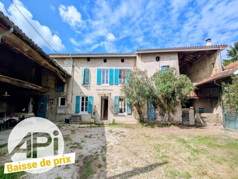 Propriété - 102 m² - 4 pièces