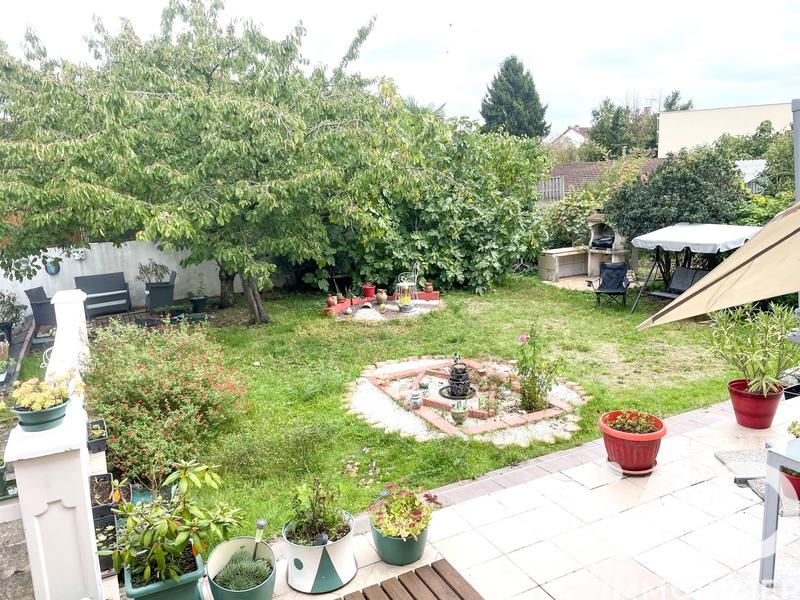 Maison - 193 m² - 8 pièces