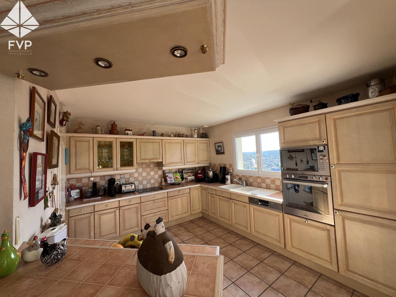 Maison - 121 m² - 4 pièces