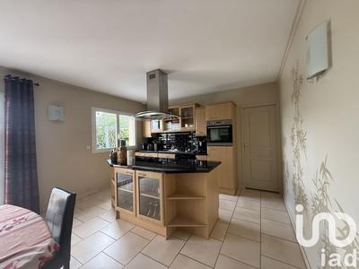 Maison - 220 m² - 8 pièces