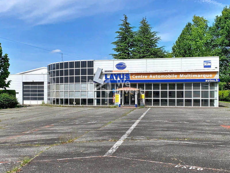 Local commercial - 1 900 m²