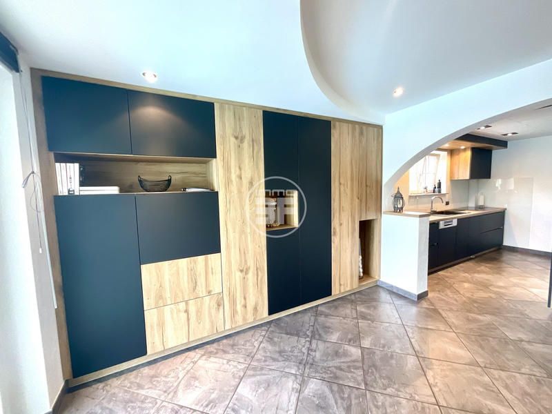 Maison traditionnelle - 163 m² - 7 pièces