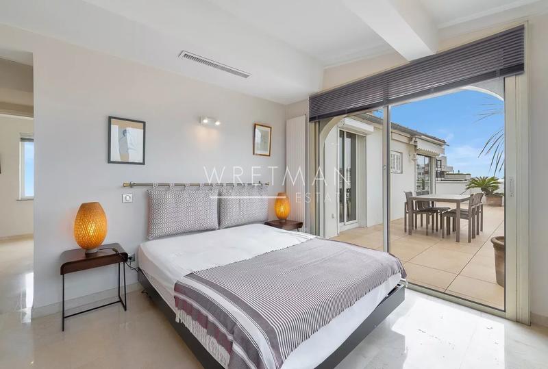 Appartement - 131 m² - 4 pièces