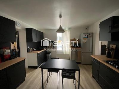 Maison - 88 m² - 6 pièces