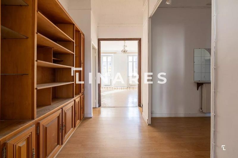 Appartement - 188 m² - 5 pièces