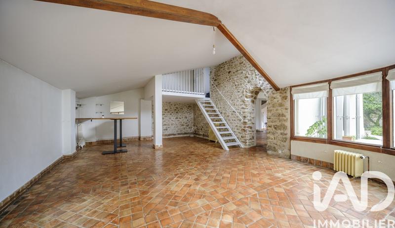 Maison - 205 m² - 7 pièces