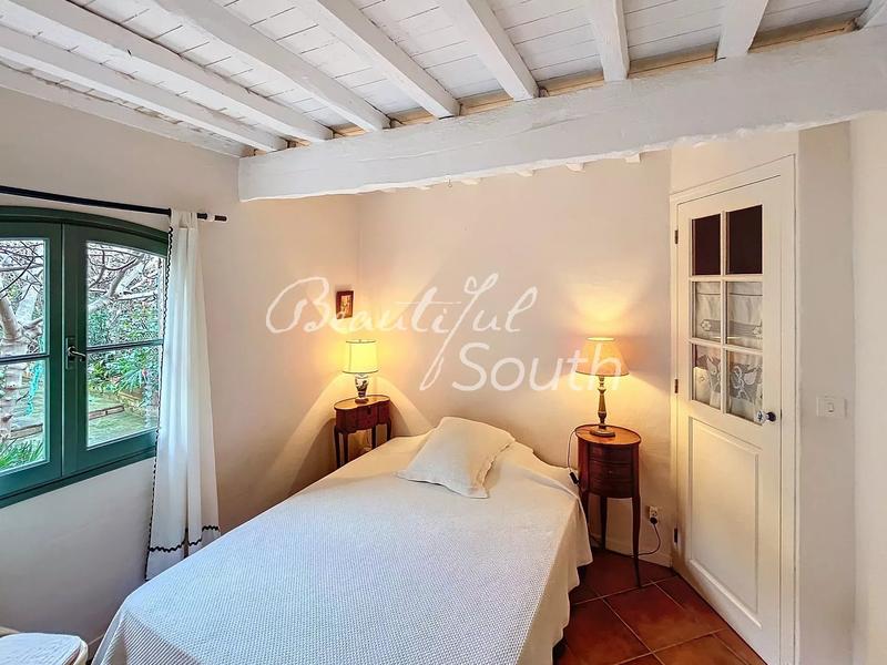 Hôtel particulier - 280 m² - 9 pièces