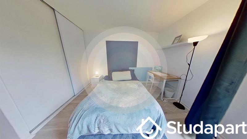 Chambre - 11 m² - 1 pièce