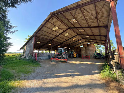 Maison - 240 m² - 8 pièces