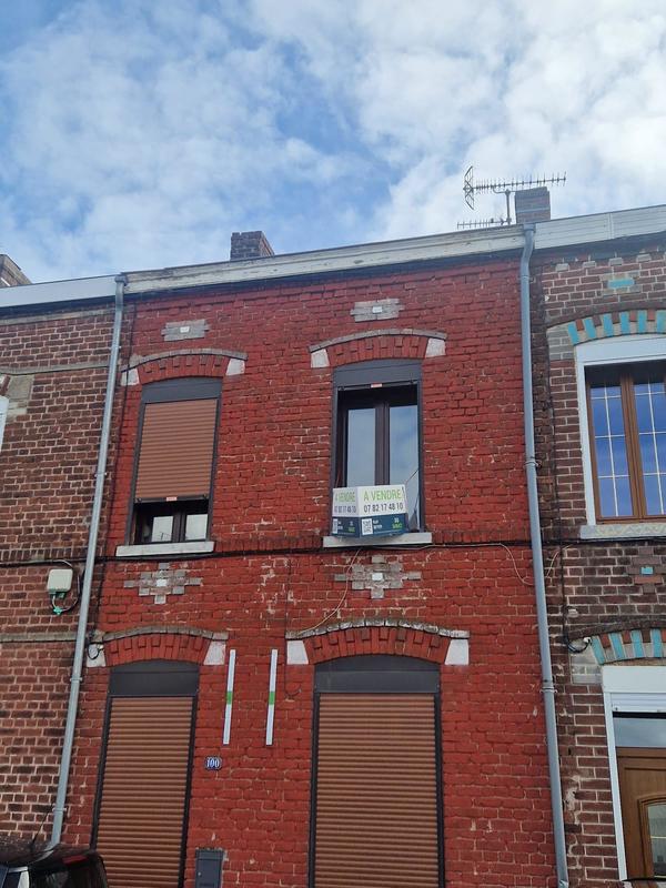 Maison - 87 m² - 5 pièces